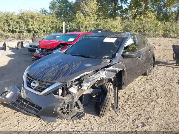 1N4AL3AP1HC134587 2017 NISSAN ALTIMA - Image 2