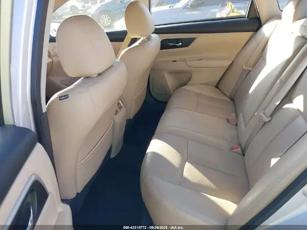 1N4AL3AP1HC136856 2017 NISSAN ALTIMA - Image 8