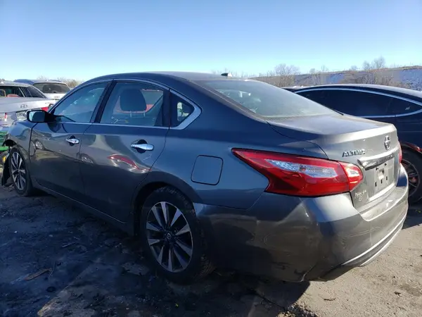 1N4AL3AP1HC136999 2017 NISSAN ALTIMA - Image 2