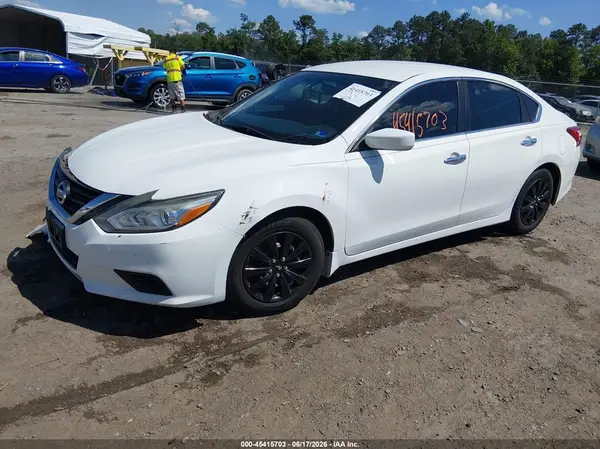 1N4AL3AP1HC137375 2017 NISSAN ALTIMA - Image 2