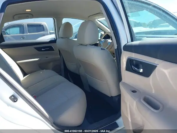 1N4AL3AP1HC141166 2017 NISSAN ALTIMA - Image 8