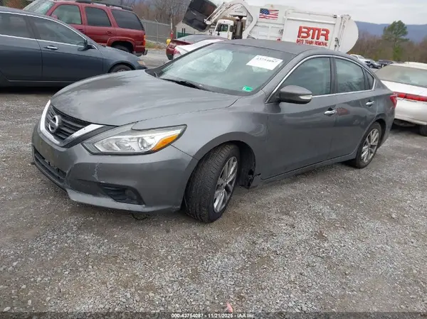 1N4AL3AP1HC145105 2017 NISSAN ALTIMA - Image 2