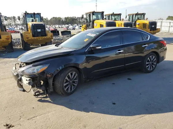 1N4AL3AP1HC147713 2017 NISSAN ALTIMA - Image 1