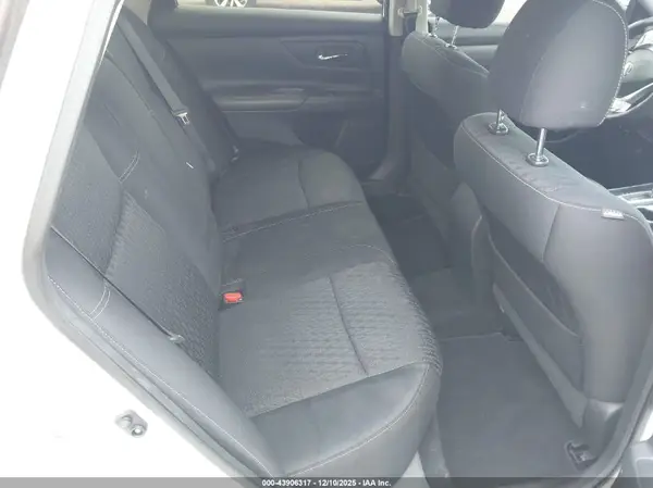 1N4AL3AP1HC149901 2017 NISSAN ALTIMA - Image 8