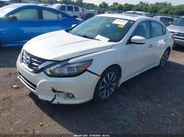 1N4AL3AP1HC151535 2017 NISSAN ALTIMA - Image 2