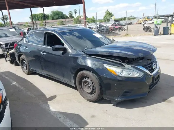 1N4AL3AP1HC154550 2017 NISSAN ALTIMA - Image 1