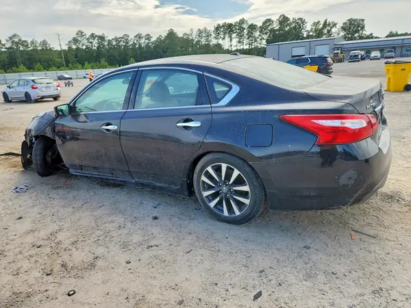 1N4AL3AP1HC155598 2017 NISSAN ALTIMA - Image 2