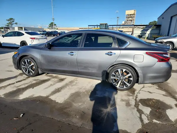 1N4AL3AP1HC156394 2017 NISSAN ALTIMA - Image 2
