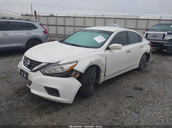 1N4AL3AP1HC163846 2017 NISSAN ALTIMA - Image 2