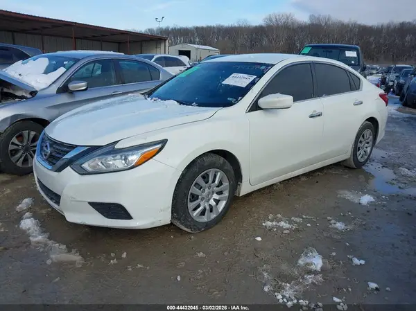 1N4AL3AP1HC164804 2017 NISSAN ALTIMA - Image 2