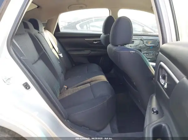 1N4AL3AP1HC165421 2017 NISSAN ALTIMA - Image 8