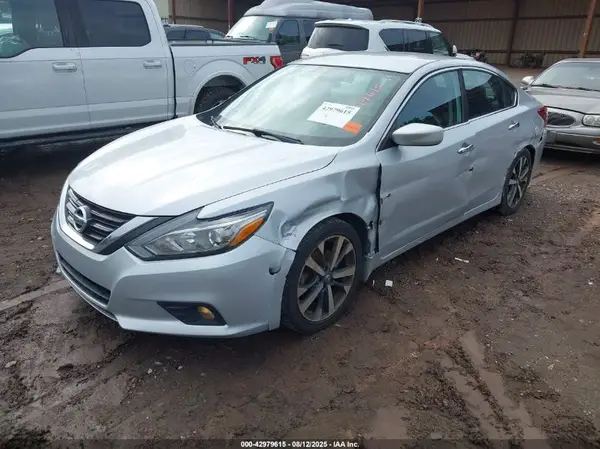 1N4AL3AP1HC165435 2017 NISSAN ALTIMA - Image 2