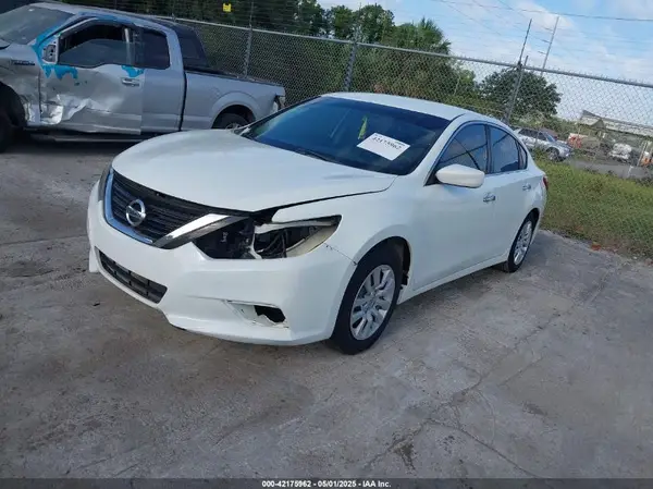1N4AL3AP1HC166665 2017 NISSAN ALTIMA - Image 2
