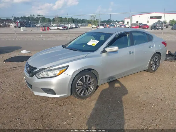1N4AL3AP1HC169002 2017 NISSAN ALTIMA - Image 2