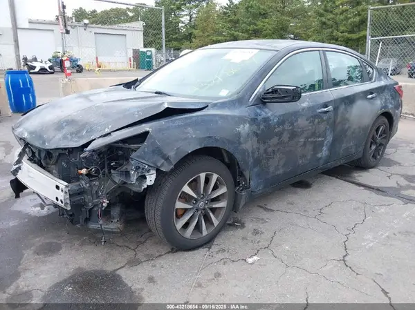 1N4AL3AP1HC169727 2017 NISSAN ALTIMA - Image 2