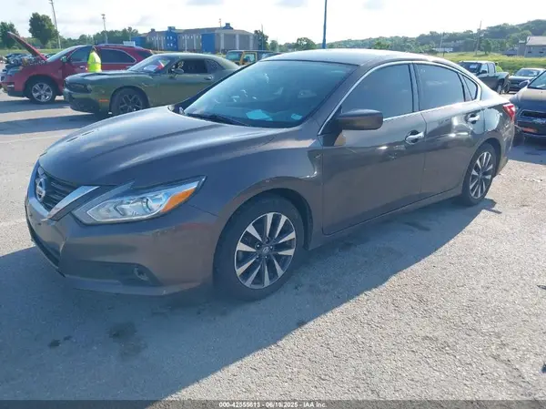 1N4AL3AP1HC170201 2017 NISSAN ALTIMA - Image 2