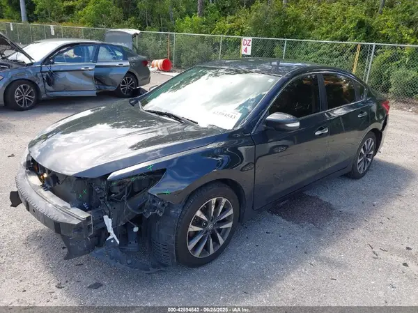 1N4AL3AP1HC170246 2017 NISSAN ALTIMA - Image 2