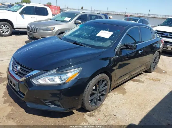 1N4AL3AP1HC171770 2017 NISSAN ALTIMA - Image 2