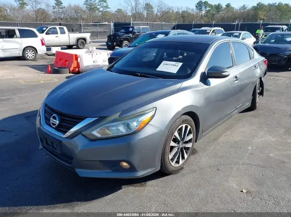 1N4AL3AP1HC176676 2017 NISSAN ALTIMA - Image 2