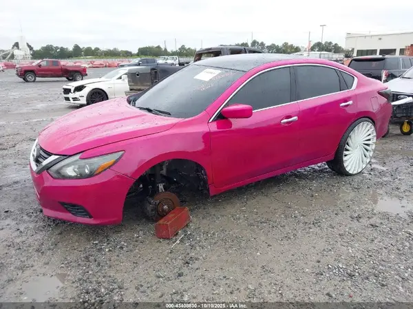 1N4AL3AP1HC180033 2017 NISSAN ALTIMA - Image 2