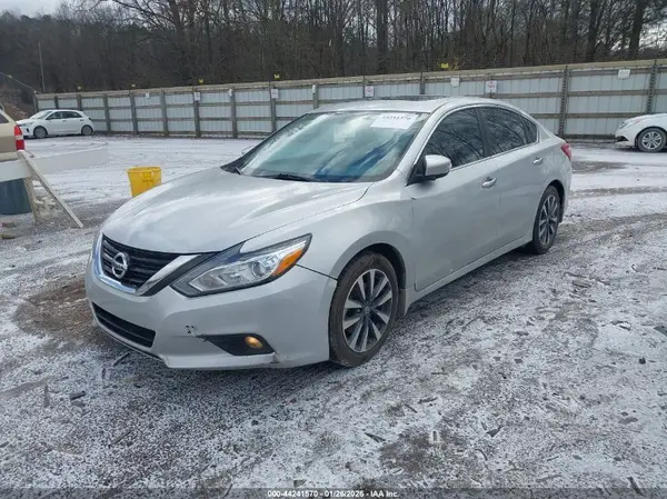 1N4AL3AP1HC183630 2017 NISSAN ALTIMA - Image 2