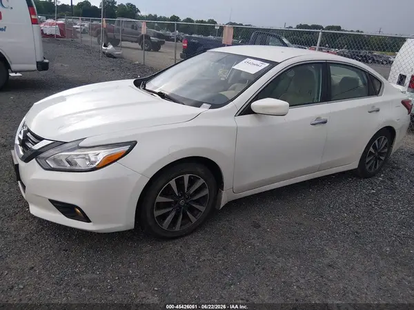 1N4AL3AP1HC183689 2017 NISSAN ALTIMA - Image 2