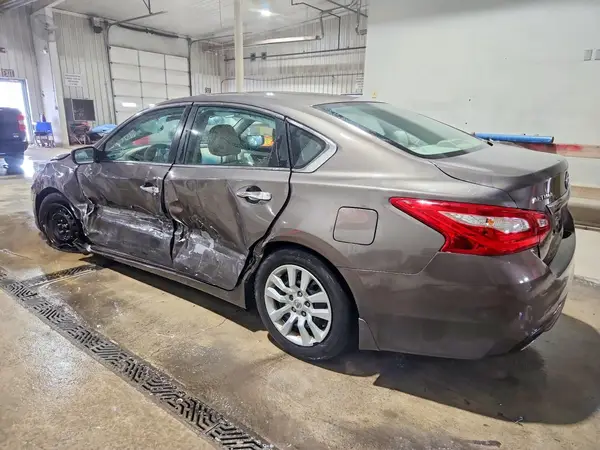 1N4AL3AP1HC183899 2017 NISSAN ALTIMA - Image 2