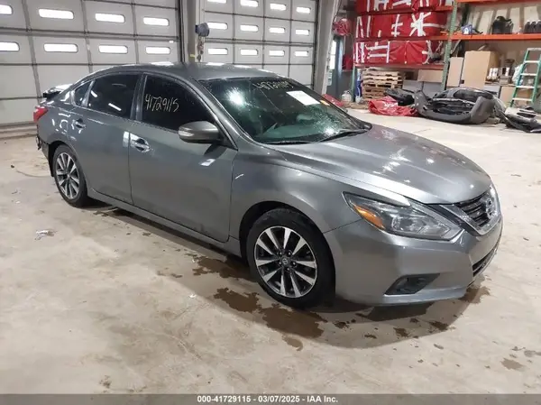 1N4AL3AP1HC184308 2017 NISSAN ALTIMA - Image 1