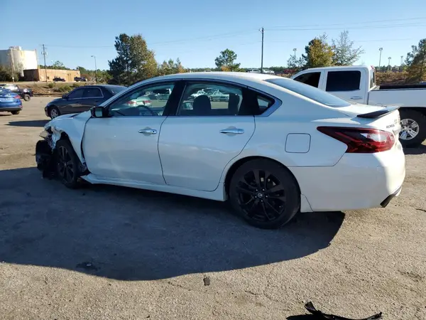 1N4AL3AP1HC184633 2017 NISSAN ALTIMA - Image 2
