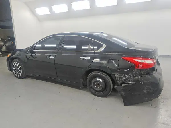 1N4AL3AP1HC185233 2017 NISSAN ALTIMA - Image 2