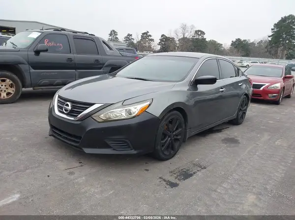 1N4AL3AP1HC185426 2017 NISSAN ALTIMA - Image 2