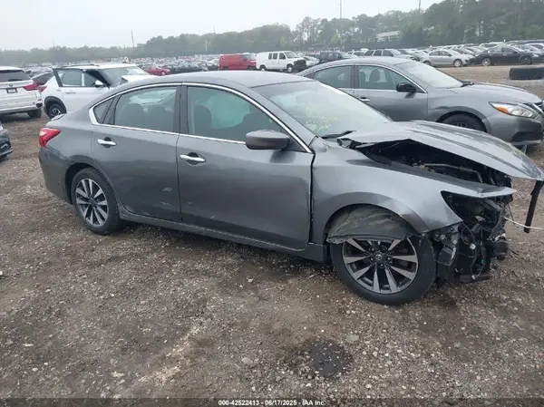 1N4AL3AP1HC187113 2017 NISSAN ALTIMA - Image 1