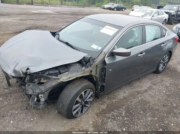 1N4AL3AP1HC187113 2017 NISSAN ALTIMA - Image 2