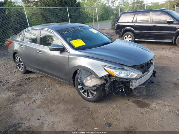 1N4AL3AP1HC188035 2017 NISSAN ALTIMA - Image 1