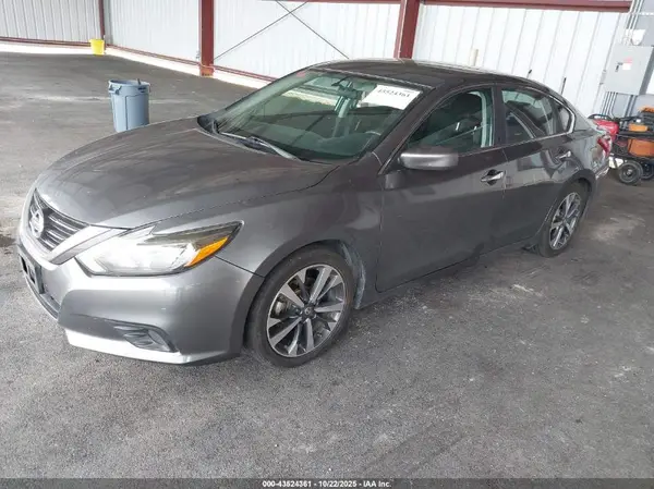 1N4AL3AP1HC188696 2017 NISSAN ALTIMA - Image 2
