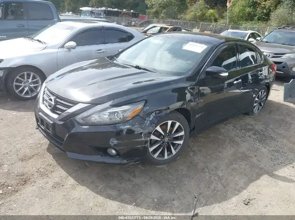 1N4AL3AP1HC193462 2017 NISSAN ALTIMA - Image 2