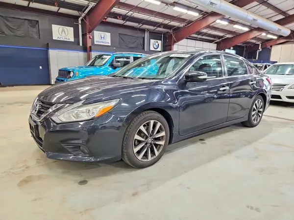 1N4AL3AP1HC194594 2017 NISSAN ALTIMA - Image 1