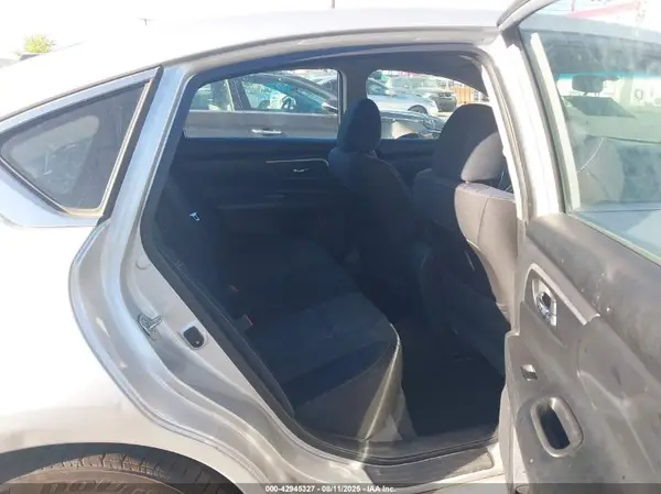 1N4AL3AP1HC194983 2017 NISSAN ALTIMA - Image 8