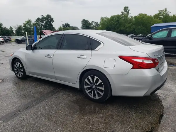 1N4AL3AP1HC196748 2017 NISSAN ALTIMA - Image 2