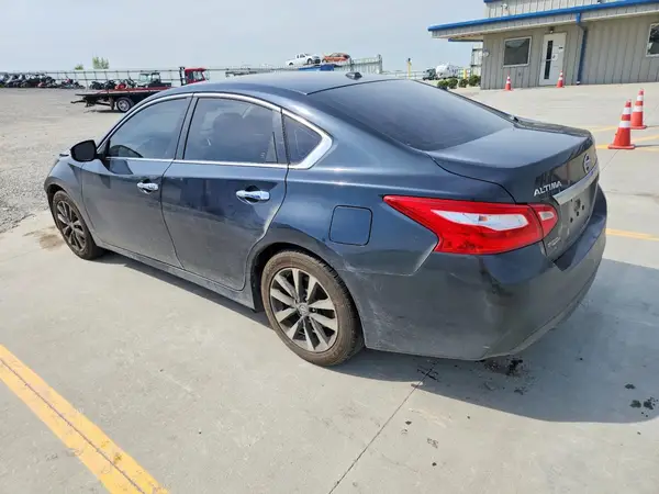 1N4AL3AP1HC197219 2017 NISSAN ALTIMA - Image 2