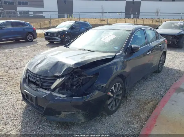 1N4AL3AP1HC197477 2017 NISSAN ALTIMA - Image 2