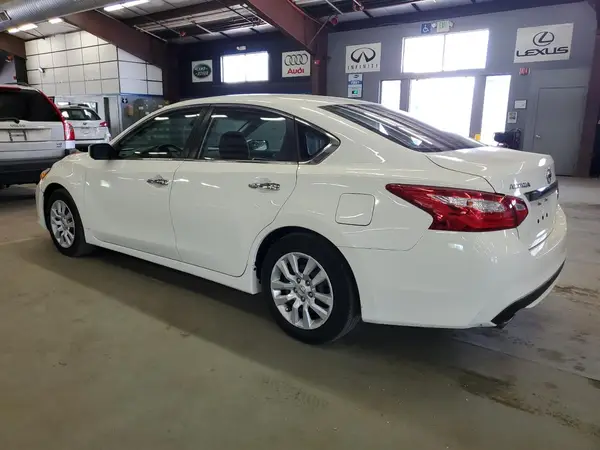 1N4AL3AP1HC200944 2017 NISSAN ALTIMA - Image 2