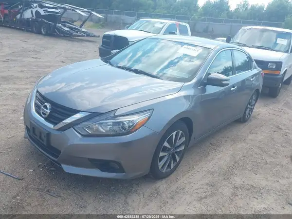 1N4AL3AP1HC203701 2017 NISSAN ALTIMA - Image 2