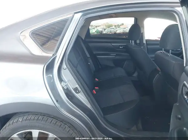1N4AL3AP1HC205125 2017 NISSAN ALTIMA - Image 8
