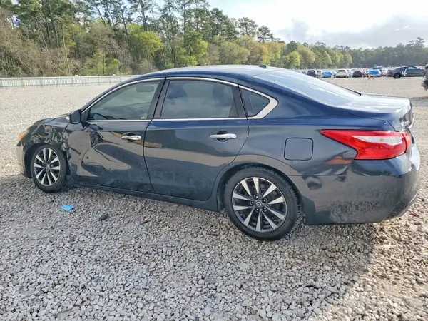 1N4AL3AP1HC205657 2017 NISSAN ALTIMA - Image 2