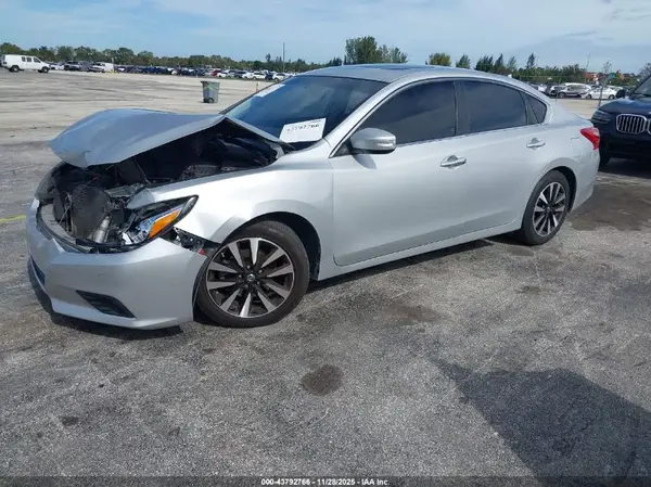 1N4AL3AP1HC207196 2017 NISSAN ALTIMA - Image 2