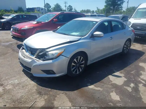 1N4AL3AP1HC207991 2017 NISSAN ALTIMA - Image 2