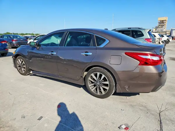 1N4AL3AP1HC208140 2017 NISSAN ALTIMA - Image 2
