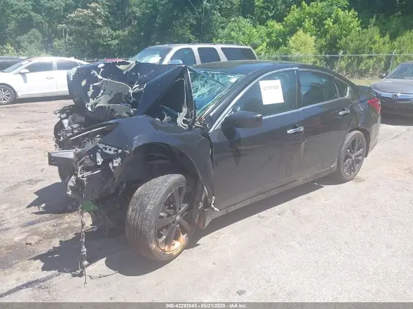 1N4AL3AP1HC215234 2017 NISSAN ALTIMA - Image 2