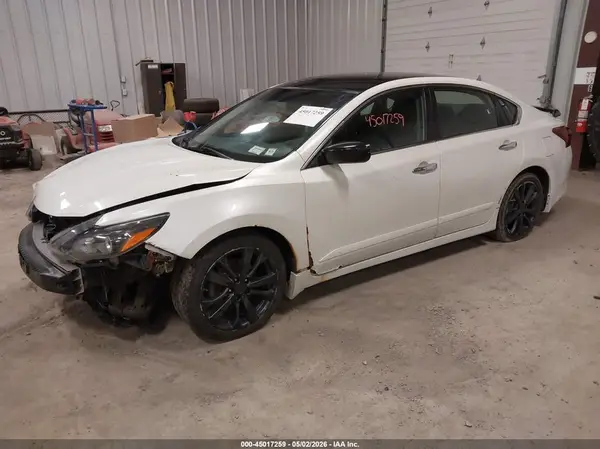 1N4AL3AP1HC215802 2017 NISSAN ALTIMA - Image 2